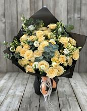 Букет цветов из:  Розы и Лизиантусы #REPLACE_PRED# Красновишерске