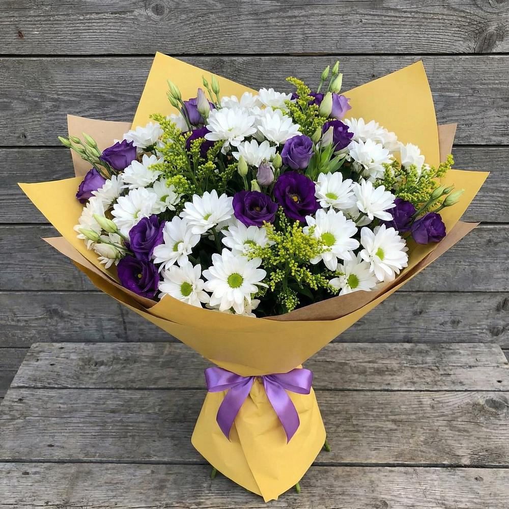 Букет цветов из: Ирисы, Хризантемы и Ромашки в Красновишерске