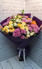 Букет цветов из:  Хризантемы и Розы в Красновишерске