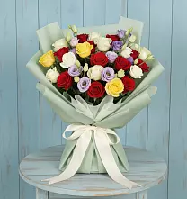 Букет цветов из:  Розы в Красновишерске