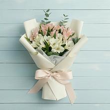 Букет цветов из:  Альстромерии в Красновишерске