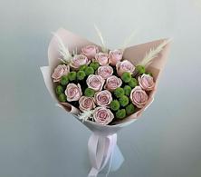 Букет цветов из:  Розы и Хризантемы в Красновишерске