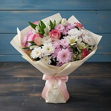 Букет цветов из:  Хризантемы, Альстромерии и Розы в Красновишерске