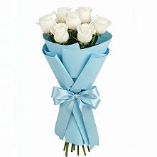 Букет 7 белых роз Проуд в Красновишерске