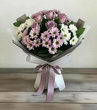 Букет цветов из:  Хризантемы и Розы в Красновишерске