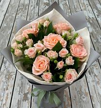 Букет цветов из:  Розы в Красновишерске