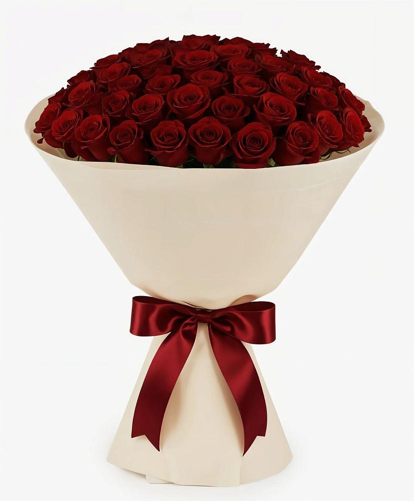 Букет 101 Бордовая роза Блэк Бакарра в Красновишерске