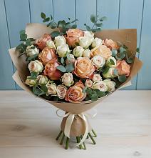 Букет цветов из:  Альстромерии и Розы в Красновишерске