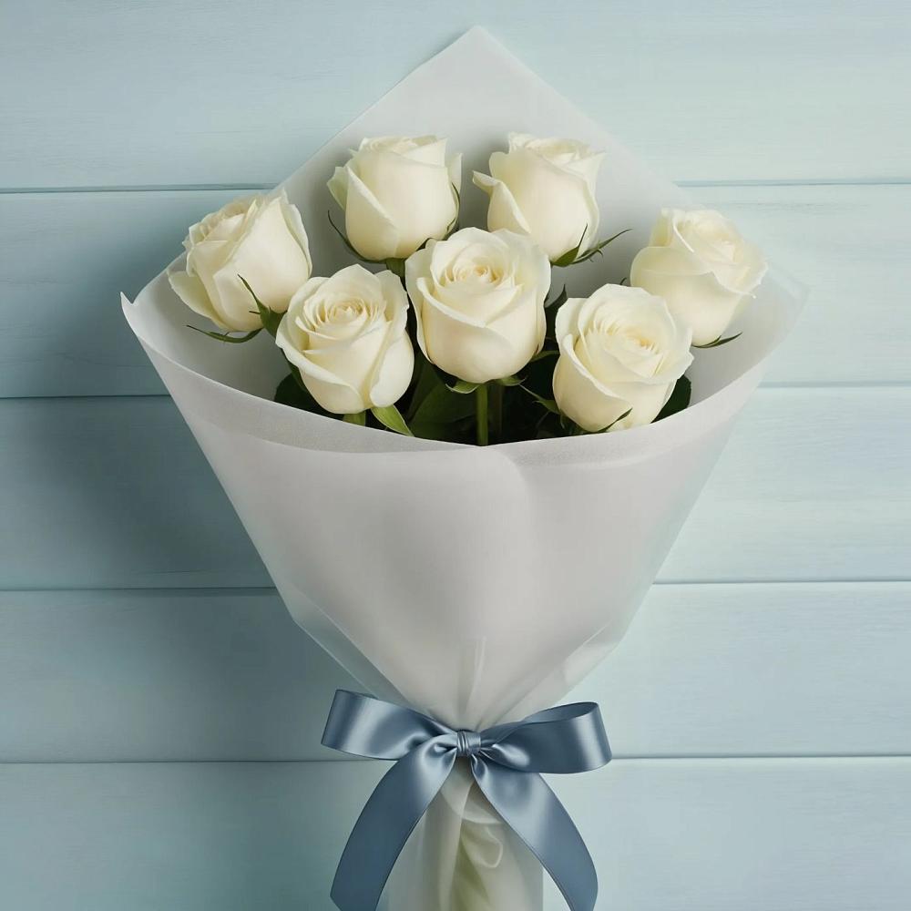 Букет 7 Белых роз Эдлесс Лав в Красновишерске