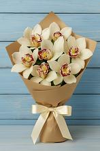 Букет цветов из:  Орхидеи и Розы в Красновишерске